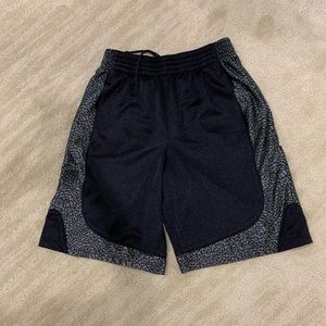 Footlocker basketball shorts